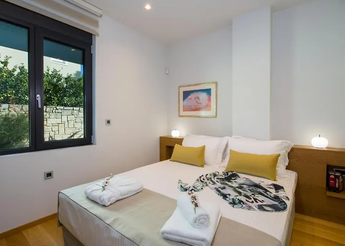 Villa Night Flower *