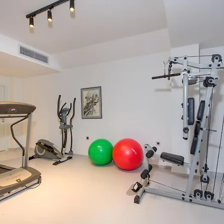 Night Flower ヴィラ ハニア