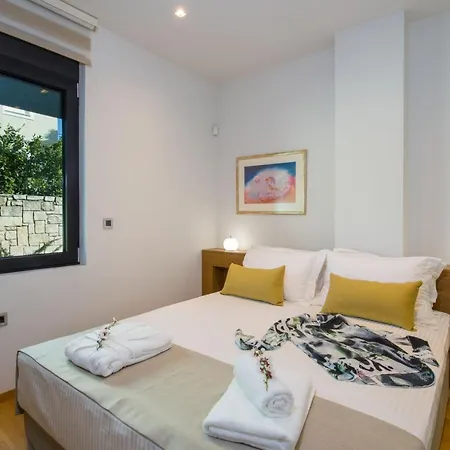 فيلة Night Flower *