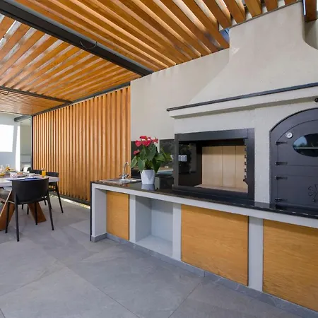 Night Flower خانيا